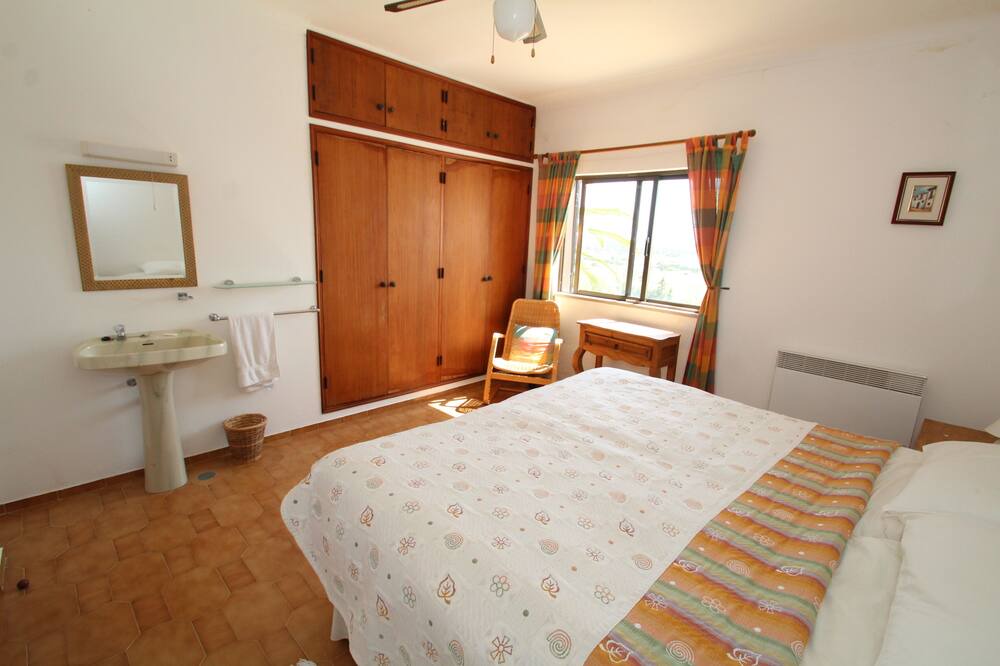 Photo of Bedroom in Vale de Parra