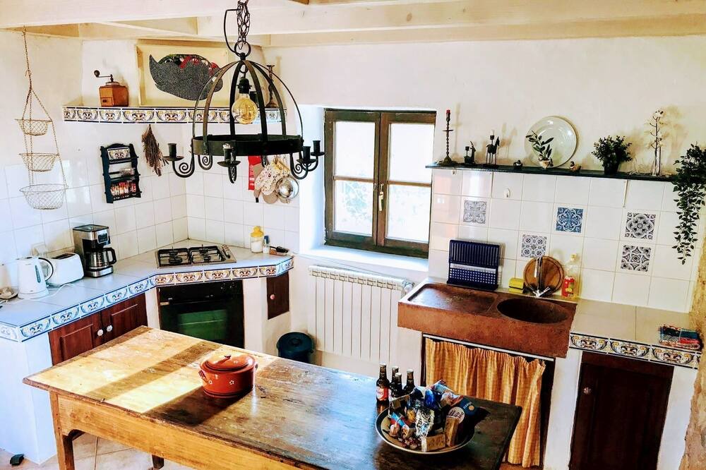 Photo of Kitchen in Gorjoes