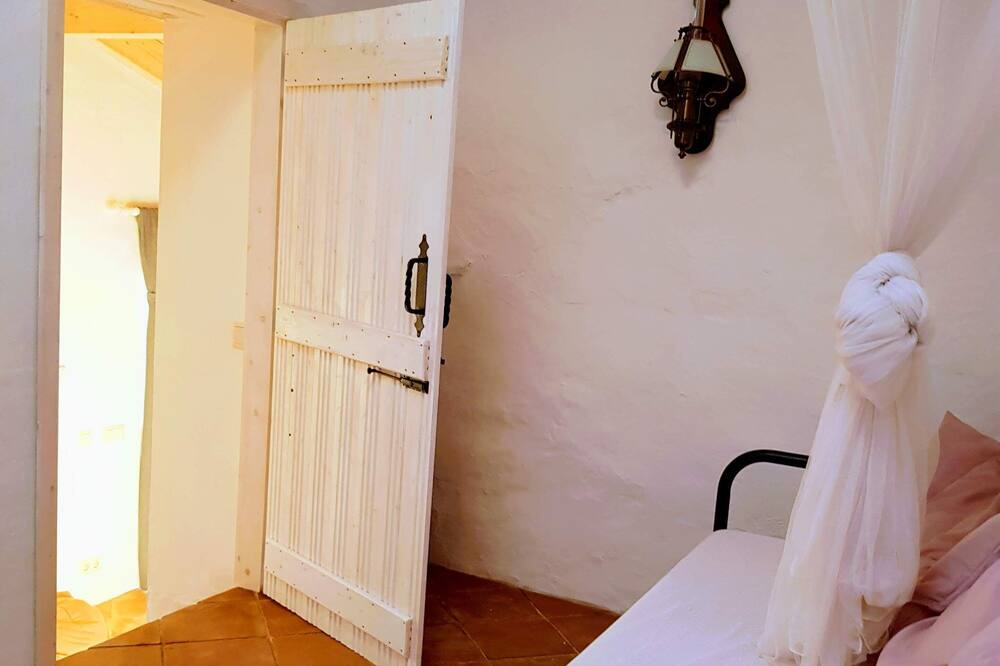 Photo of Bedroom in Gorjoes