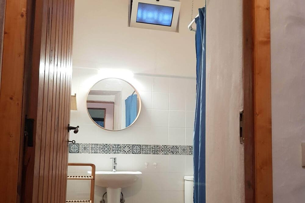 Photo of Bathroom in Gorjoes