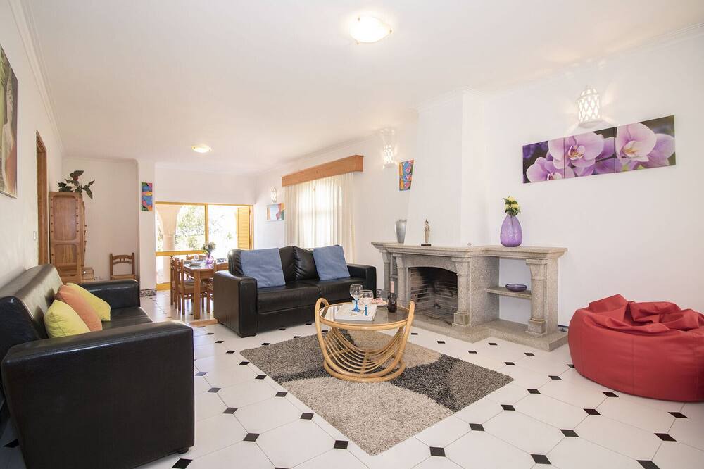 Photo of Livingroom in Quarteira