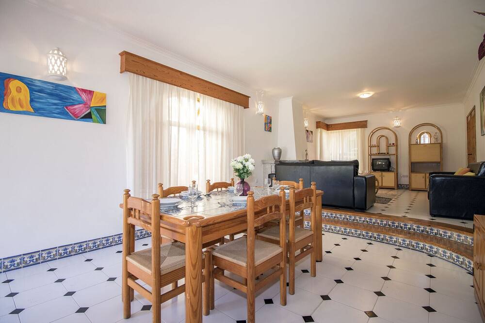 Photo of Kitchen in Quarteira