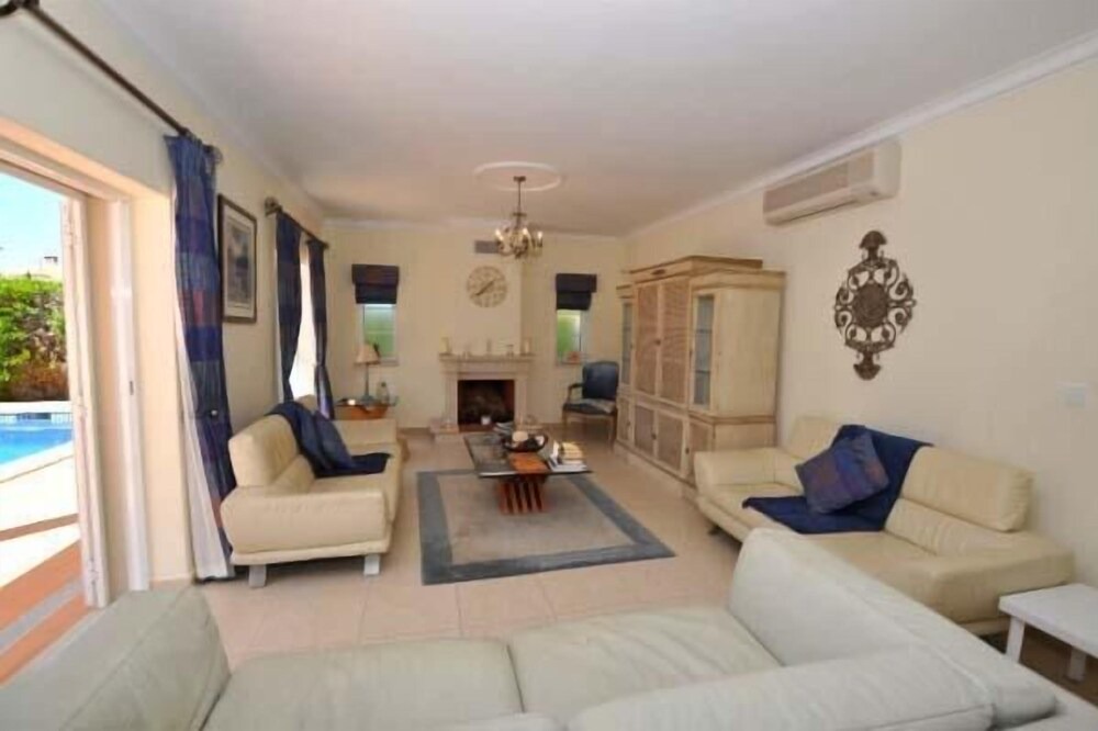 Photo of Bedroom in Vale do Garrao