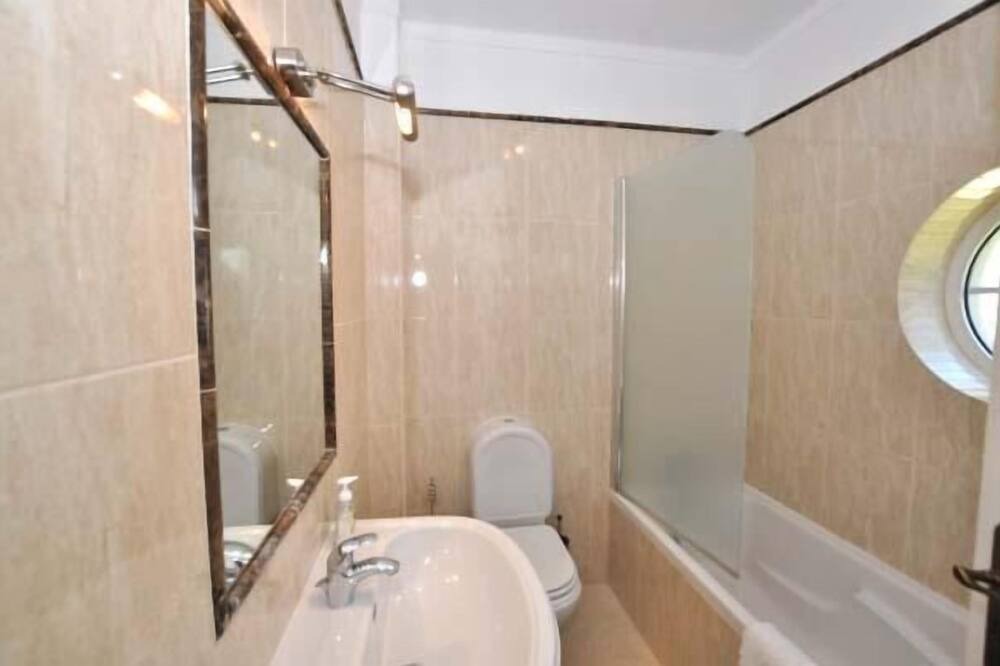 Photo of Bedroom in Vale do Garrao