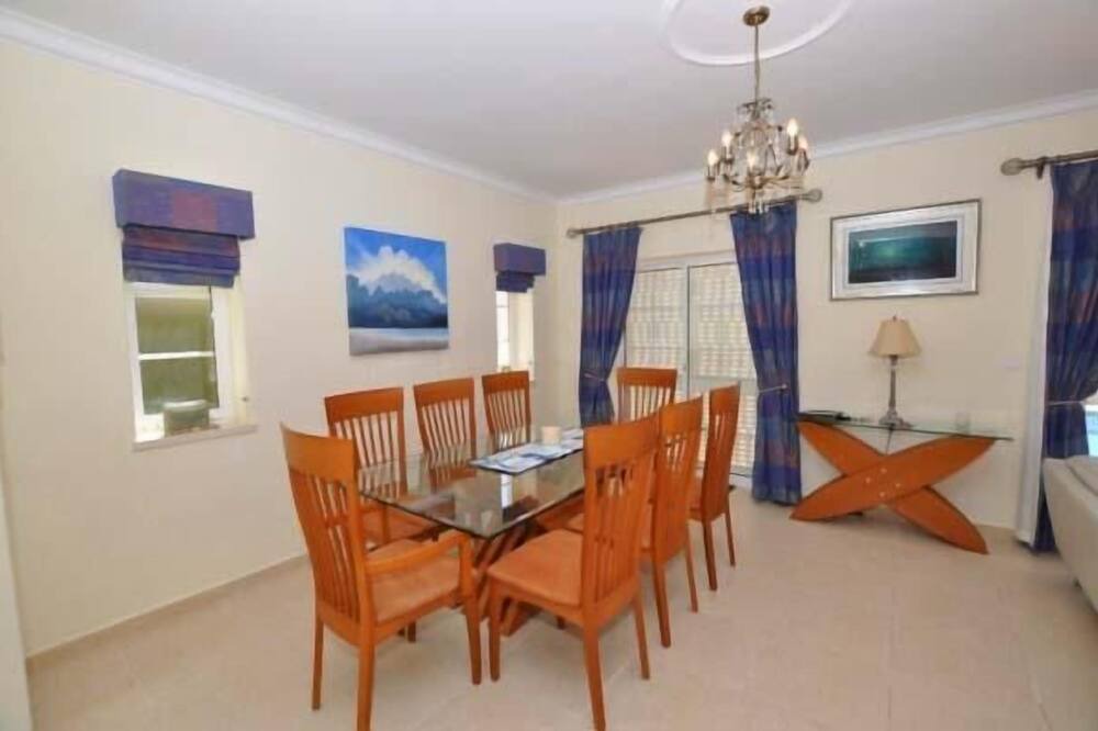Photo of Bedroom in Vale do Garrao