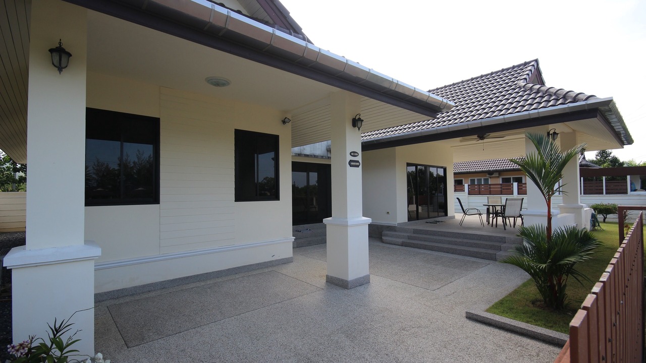 Photo of Outdoor in Khuekkhak