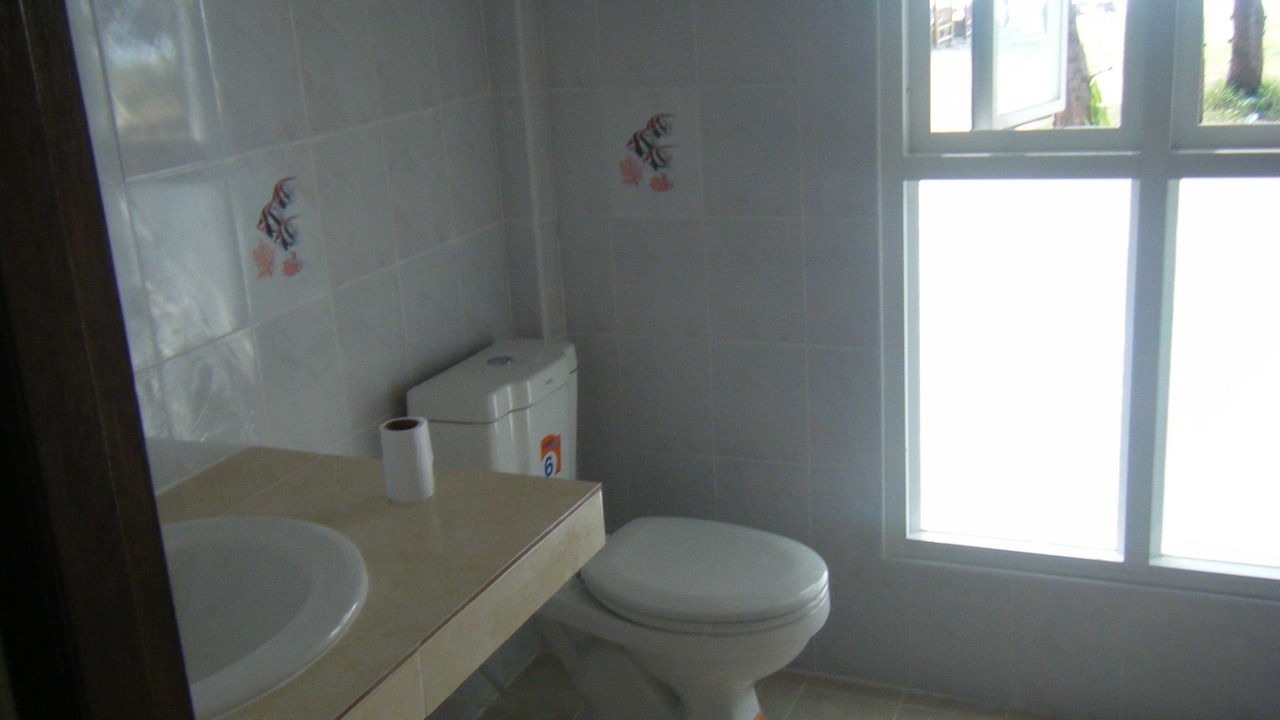 Photo of Bathroom in Takua Pa
