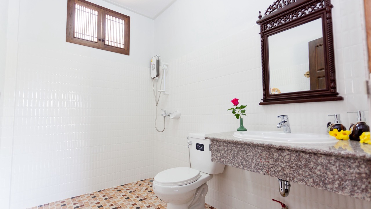 Photo of Bathroom in Khuekkhak