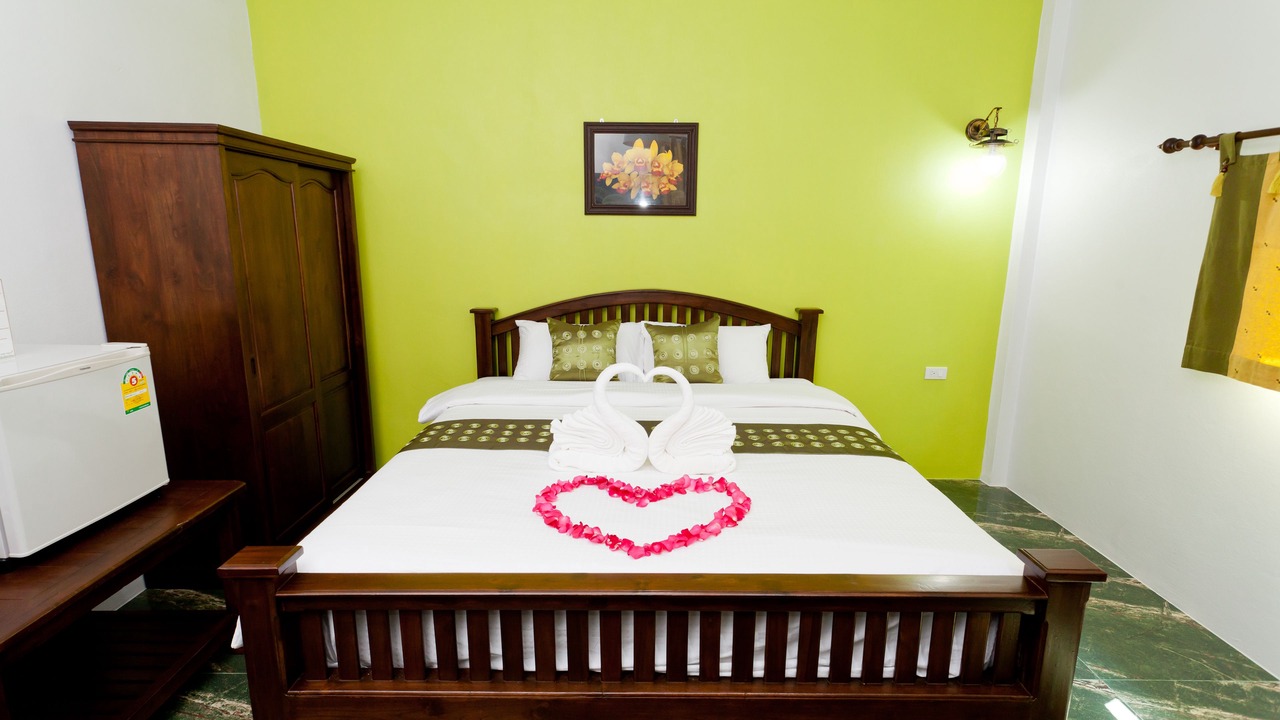 Photo of Bedroom in Khuekkhak