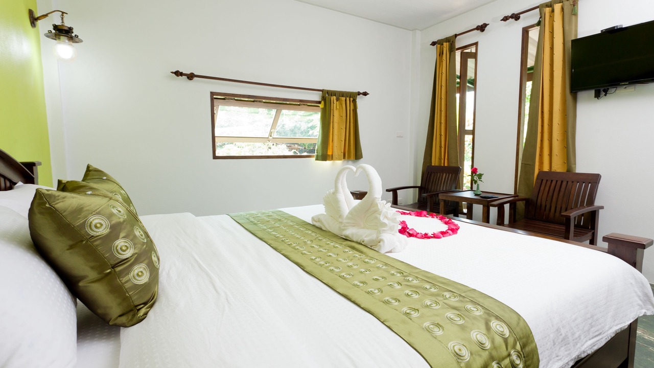 Photo of Bedroom in Khuekkhak