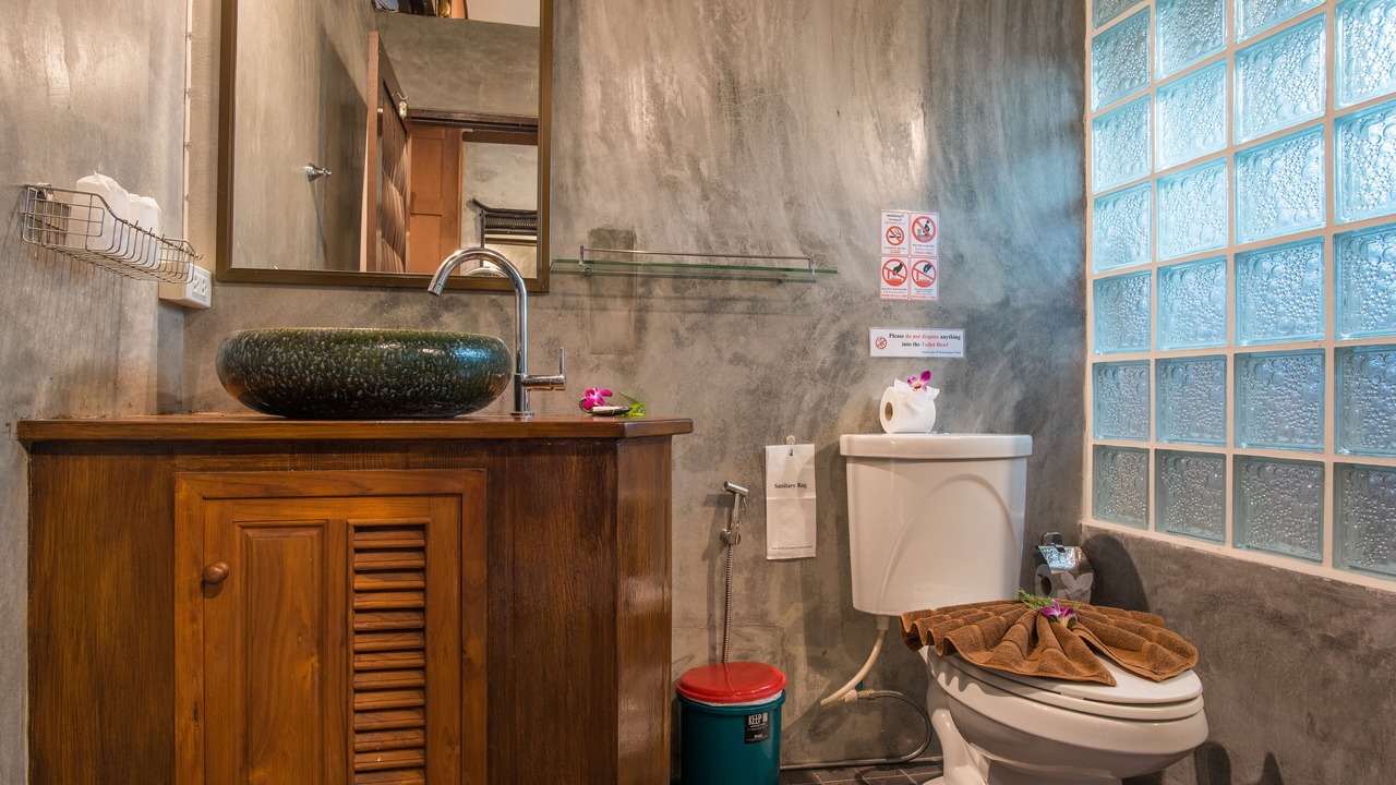 Photo of Bathroom in Takua Pa