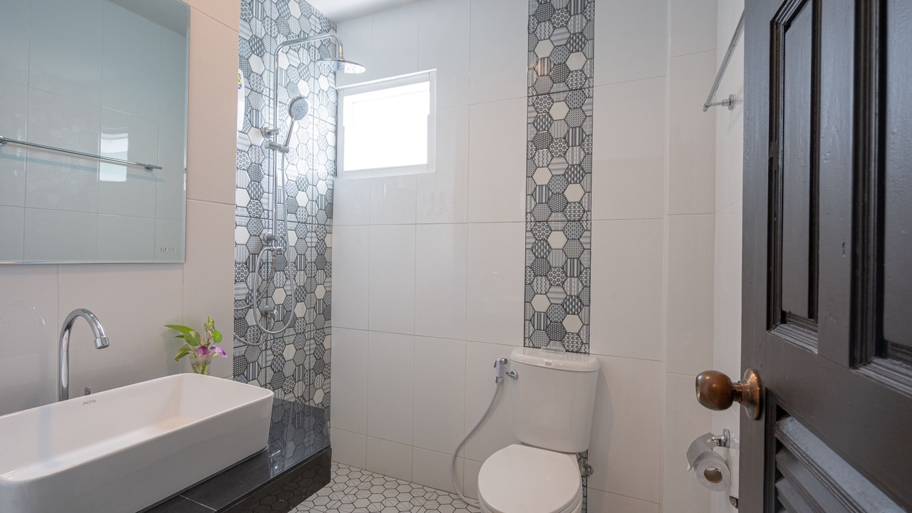 Photo of Bathroom in Talat Nuea