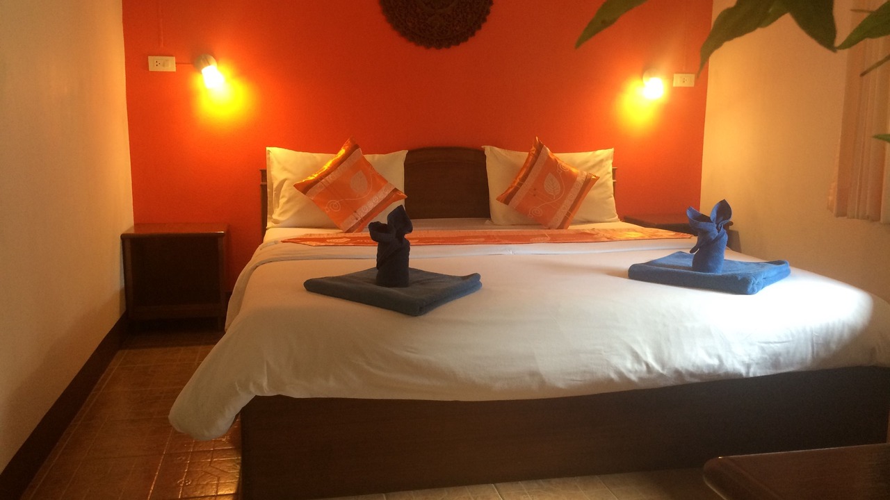 Photo of Bedroom in Khuekkhak
