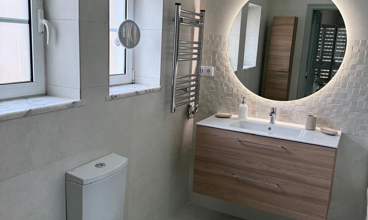Photo of Bathroom in Figueira