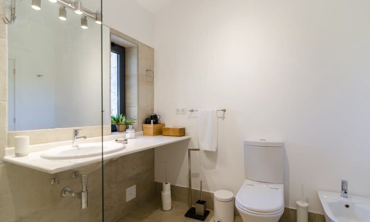 Photo of Bathroom in Ferragudo