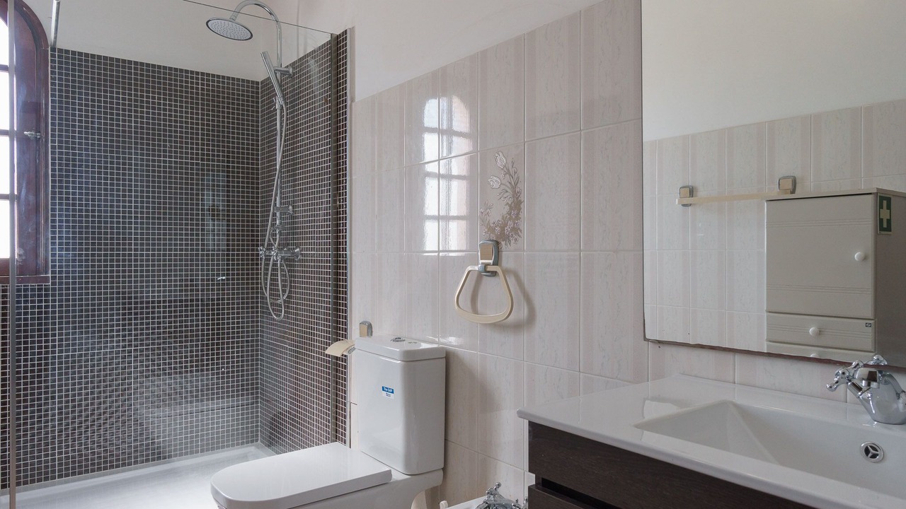 Photo of Bathroom in Quarteira