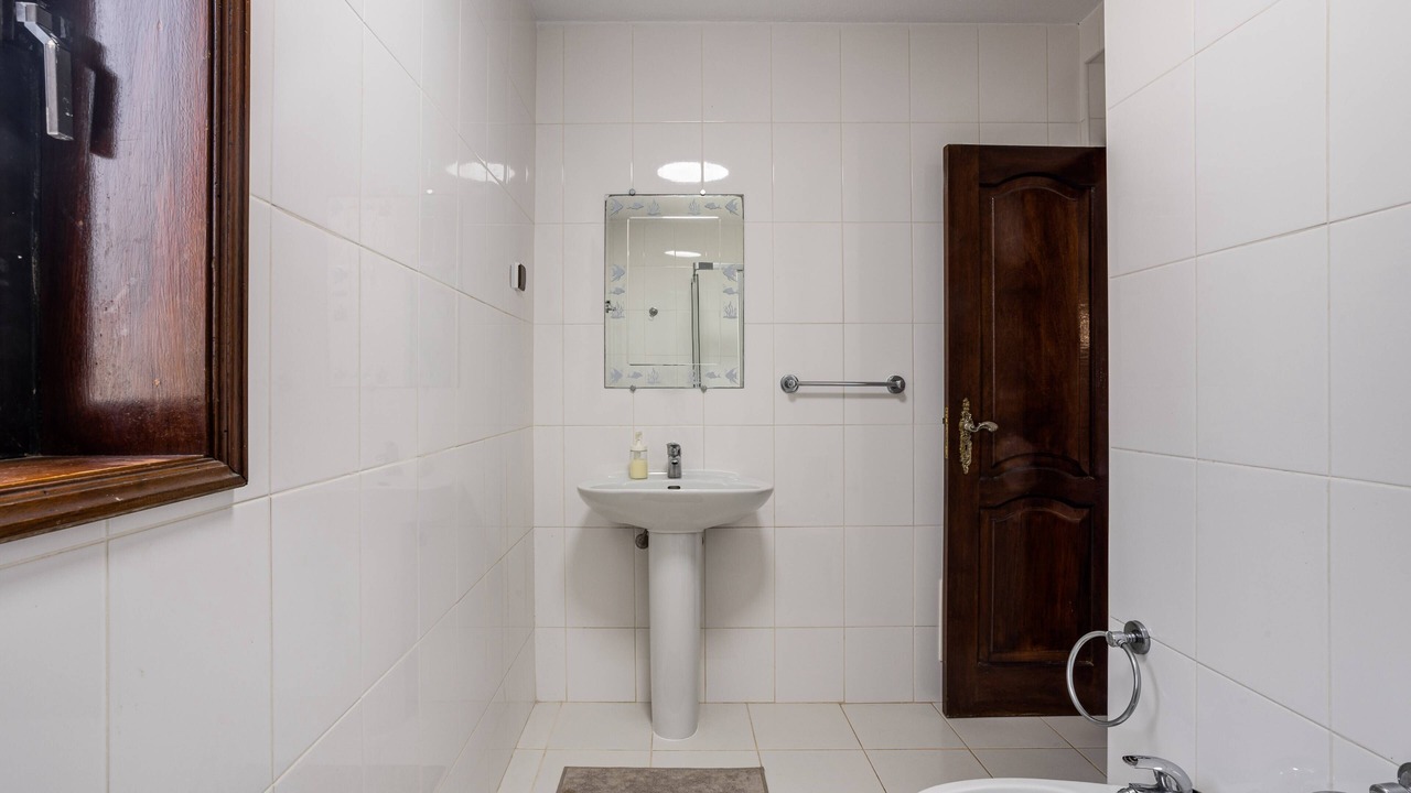 Photo of Bathroom in Quarteira