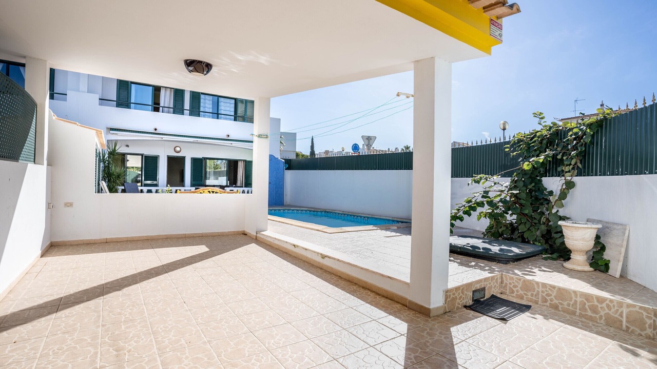Photo of Patio Balcony in Correeira