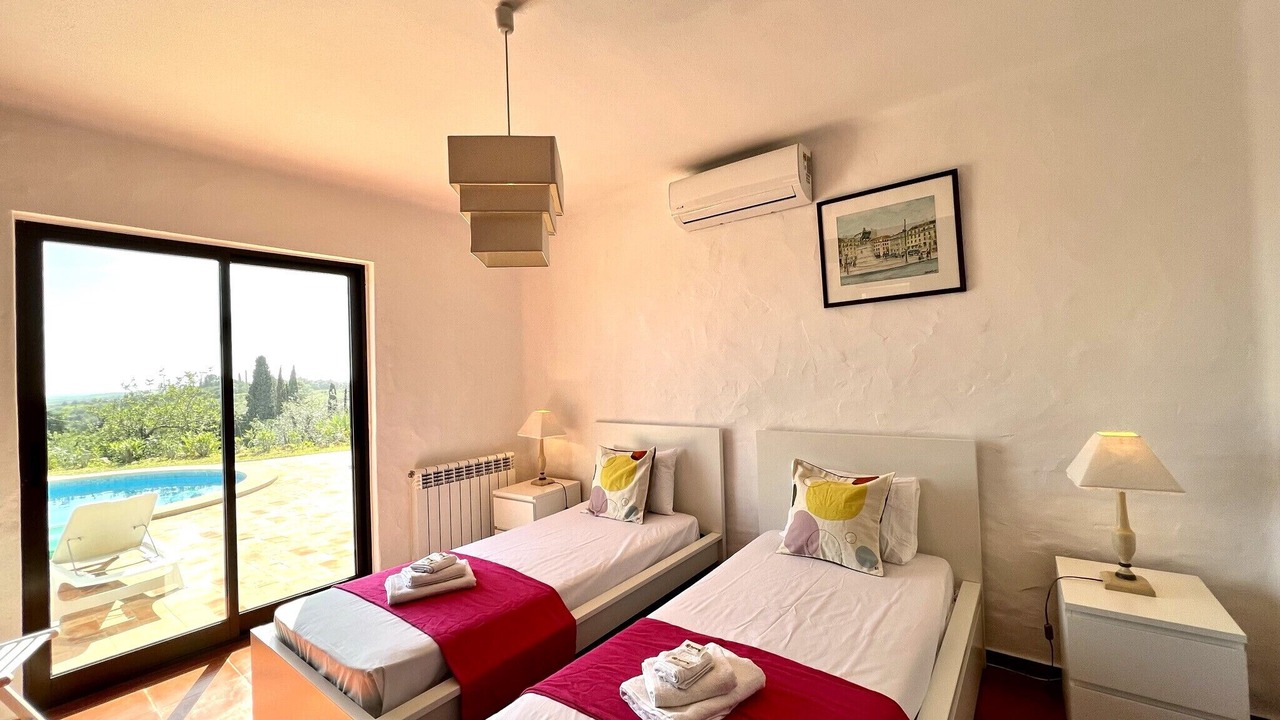 Photo of Bedroom in Alcalar