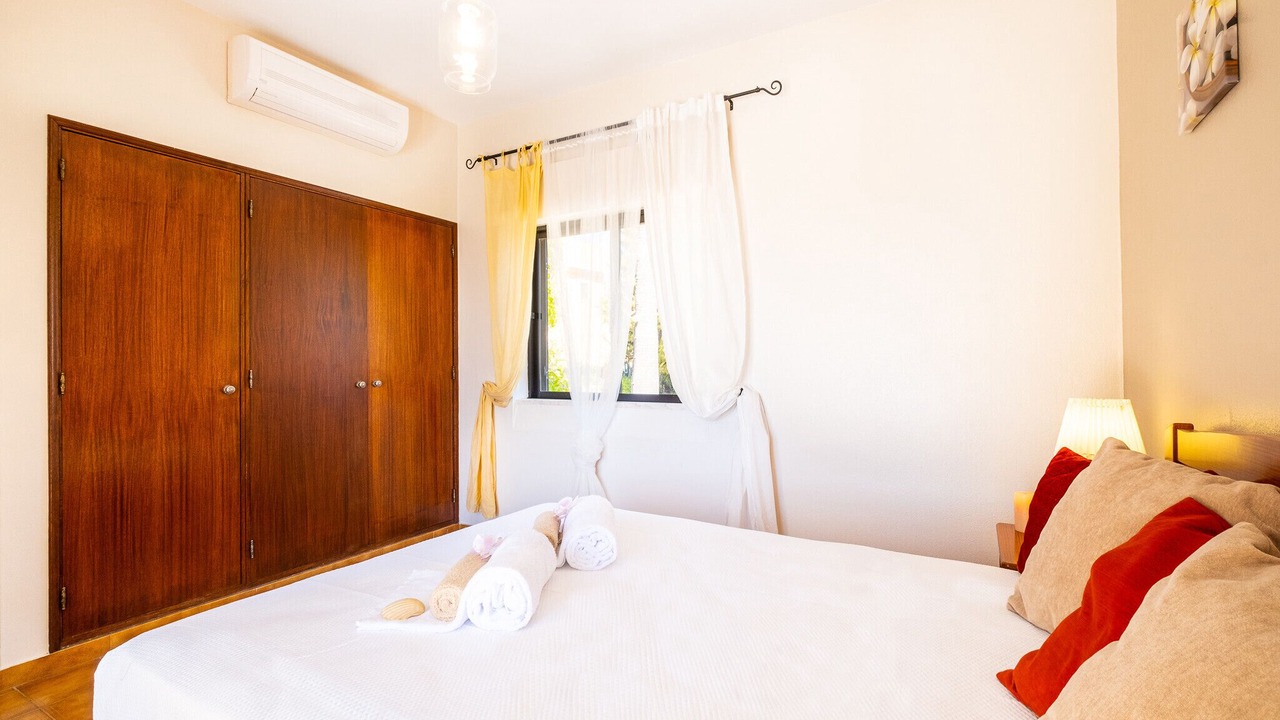 Photo of Bedroom in Vale de Parra
