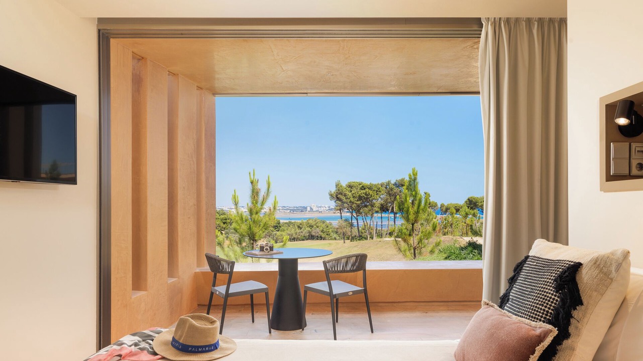 Photo of Bedroom in Meia Praia