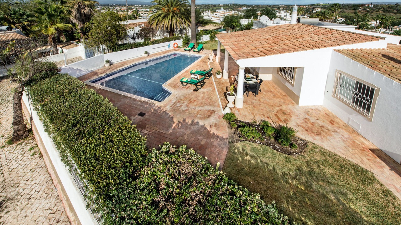 Photo of Outdoor in Guia