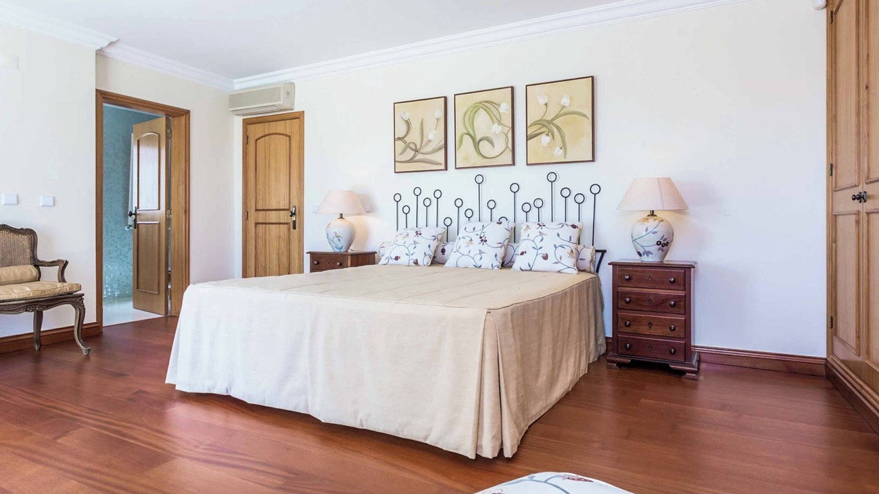 Photo of Bedroom in Gale