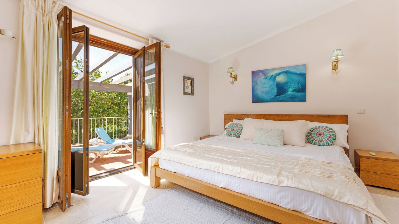 Photo of Bedroom in Almancil
