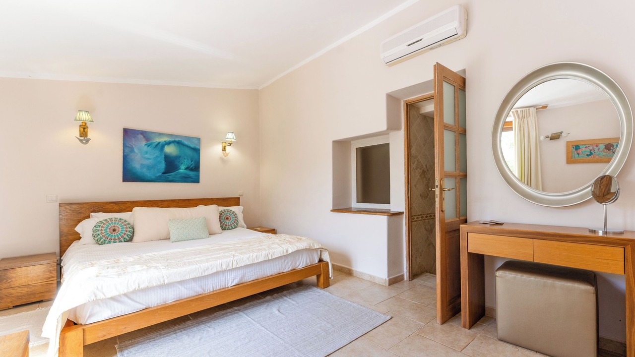 Photo of Bedroom in Almancil