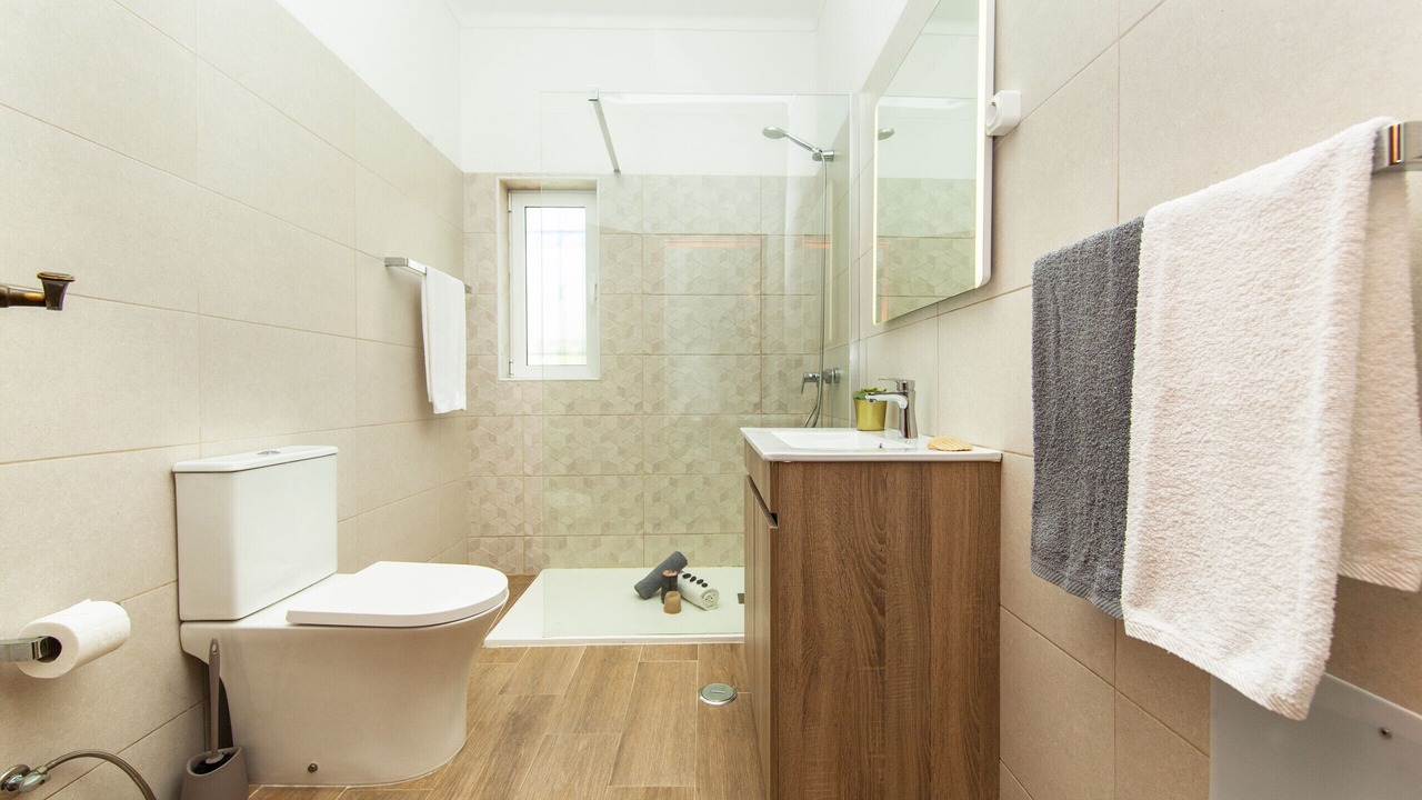 Photo of Bathroom in Gale