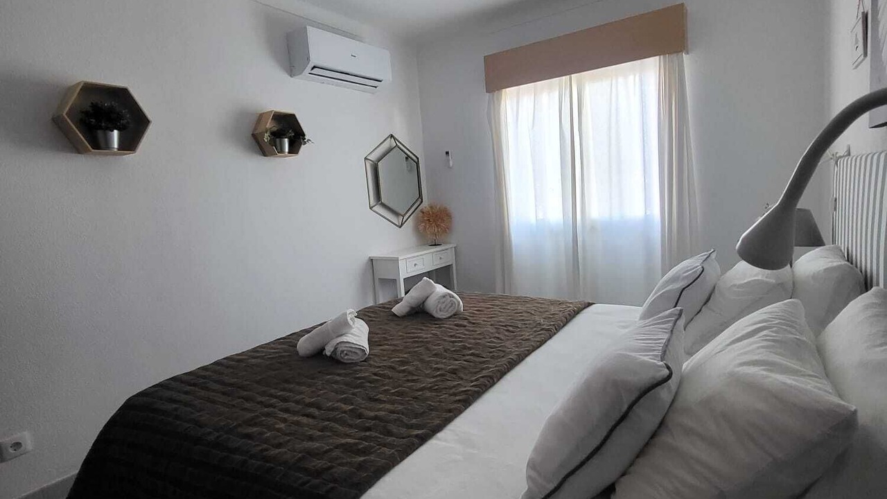 Photo of Bedroom in Vale de Centianes