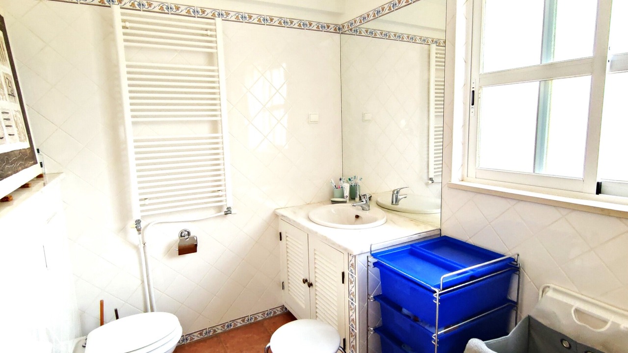 Photo of Bathroom in Gale