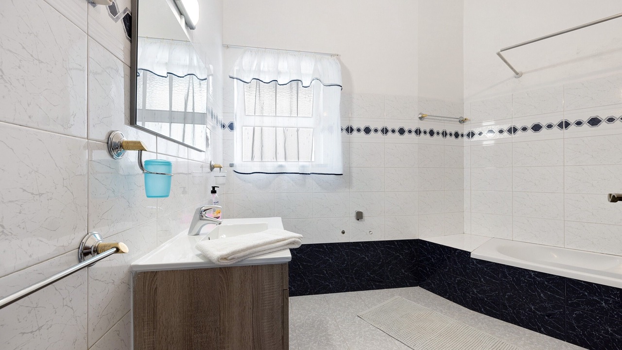 Photo of Bathroom in Odeceixe