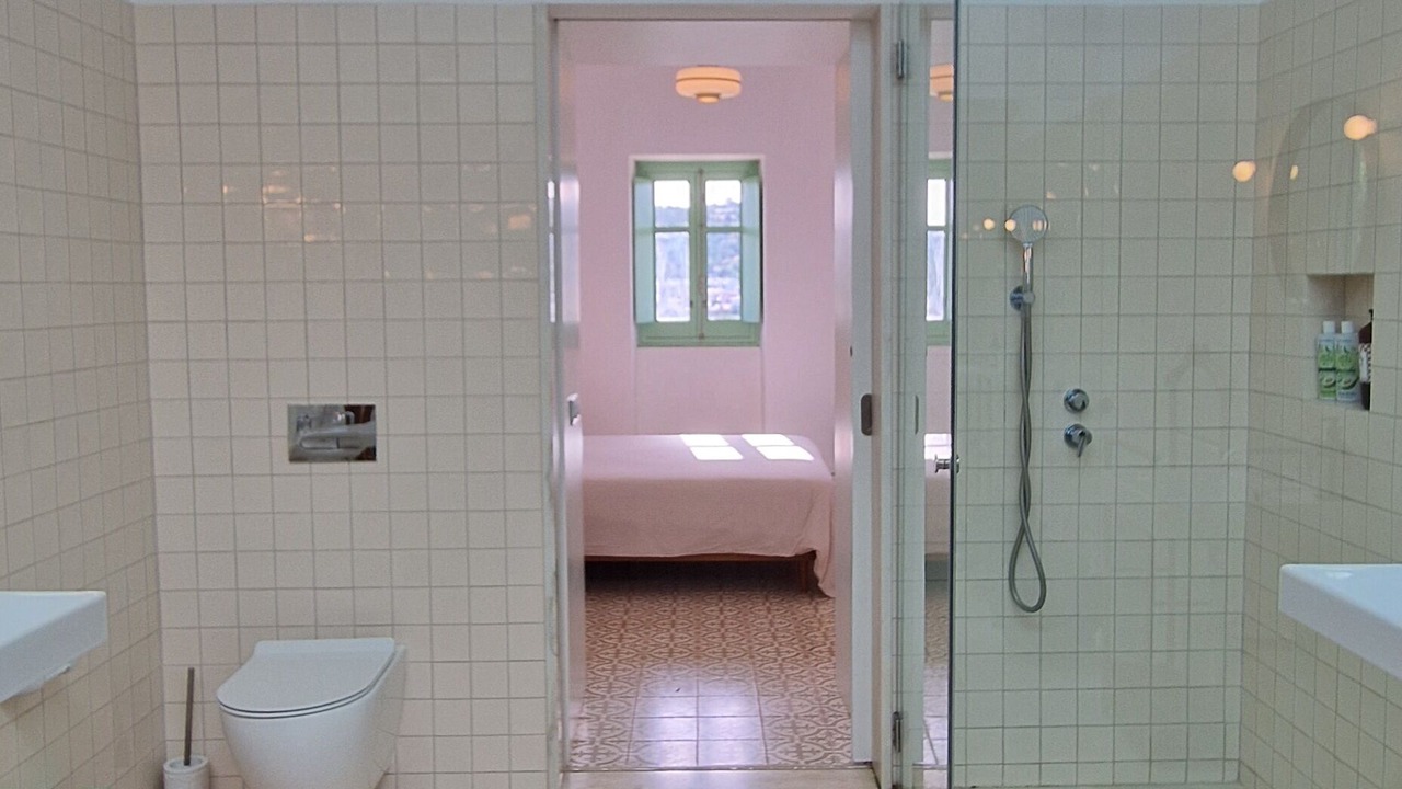 Photo of Bathroom in Parragil