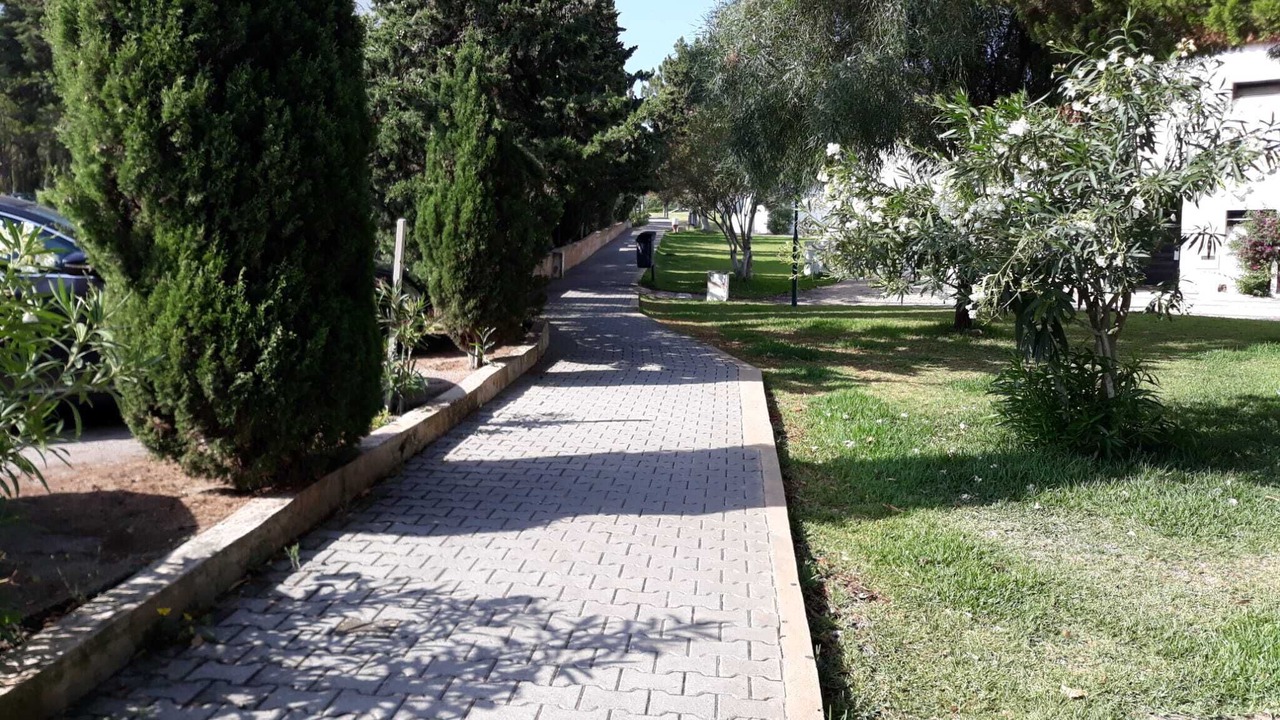 Photo of Outdoor in Alfa-Mar