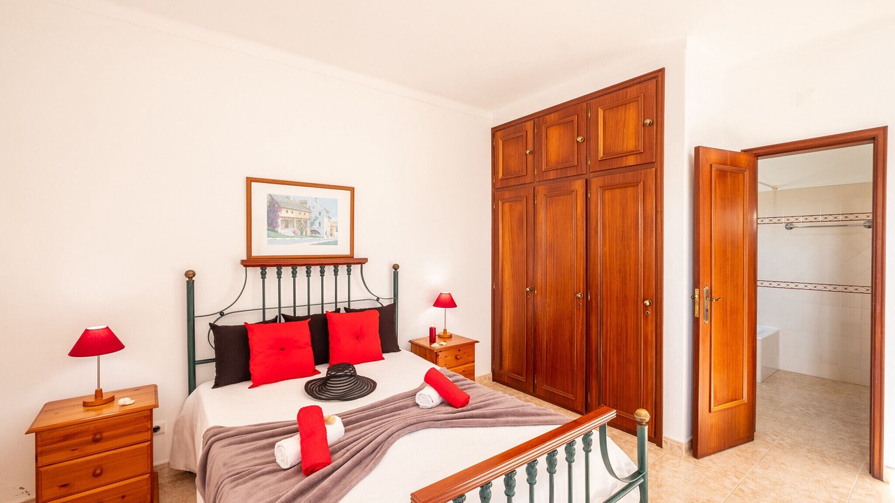 Photo of Bedroom in Mato Serrao