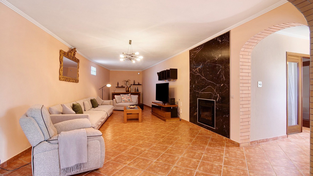 Photo of Livingroom in Tunes