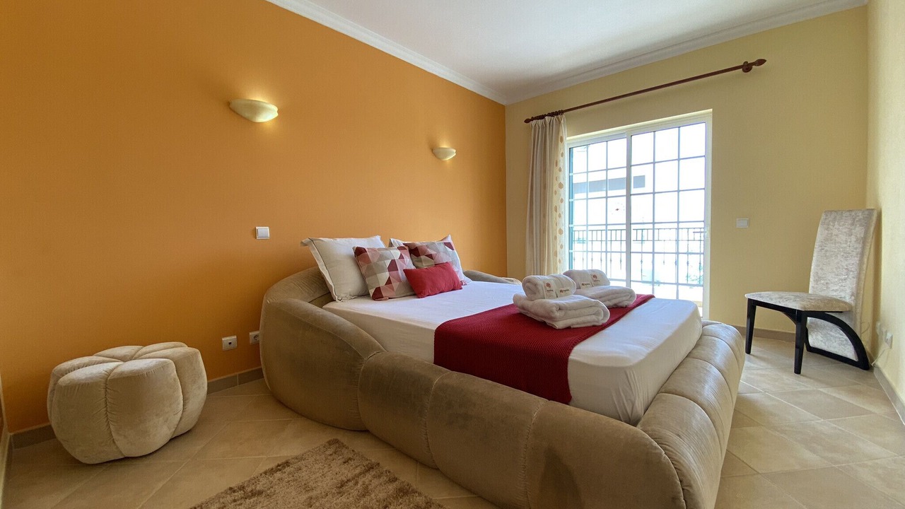 Photo of Bedroom in Pera