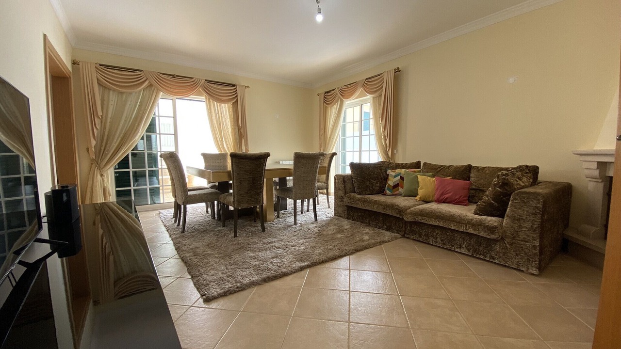 Photo of Livingroom in Pera