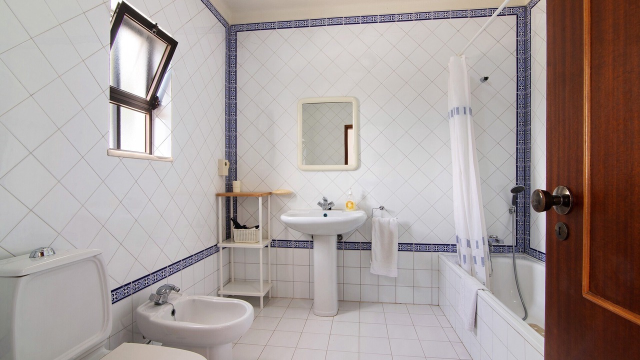 Photo of Bathroom in Alporchinhos