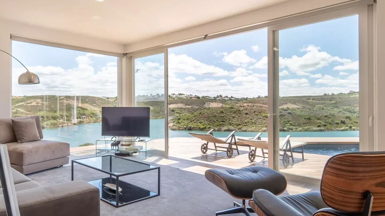 Photo of Livingroom in Aljezur