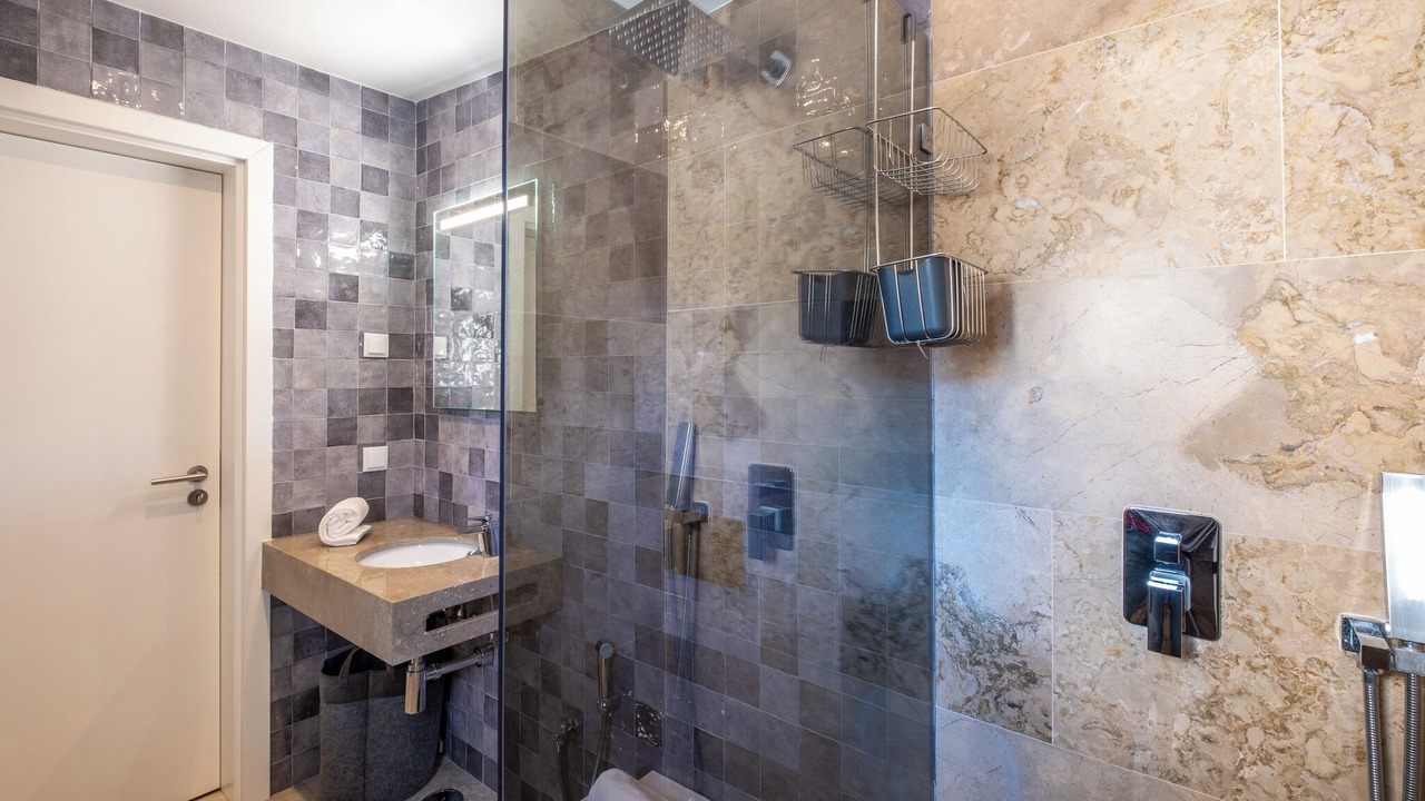 Photo of Bathroom in Porches