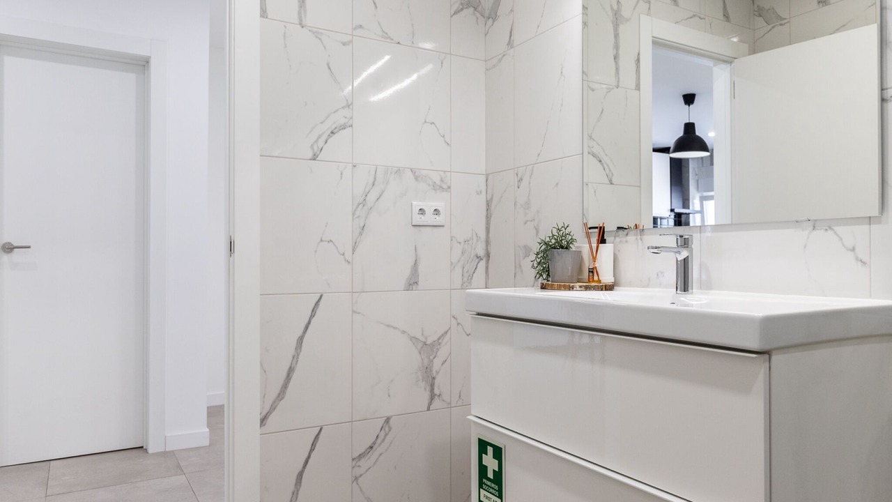 Photo of Bathroom in Faro City Centre