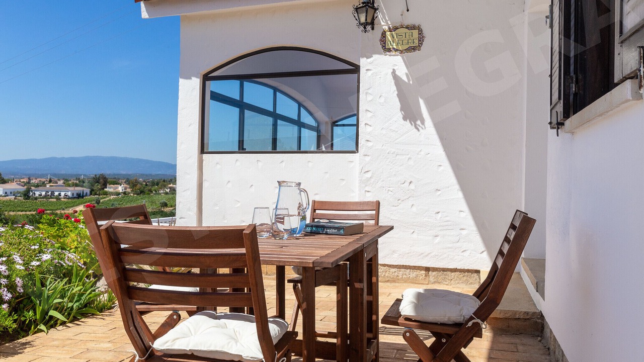 Photo of Outdoor in Estombar