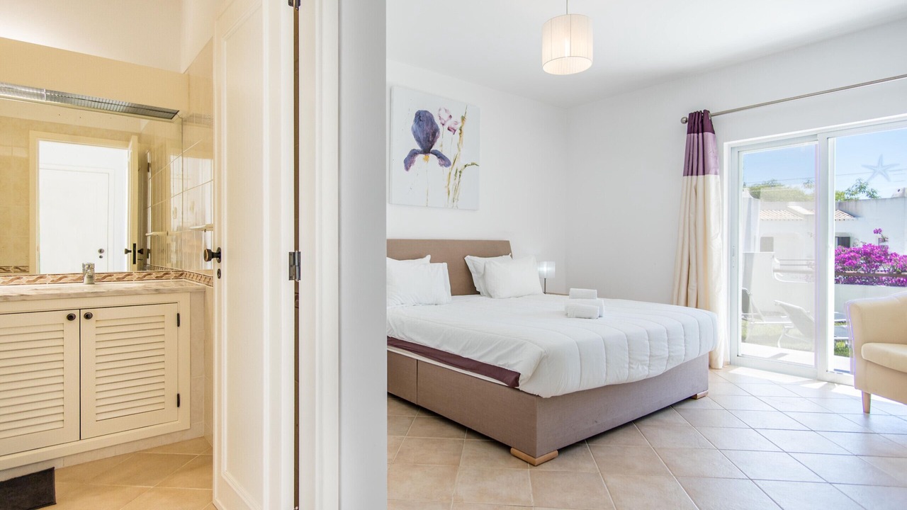 Photo of Bedroom in Alpouvar