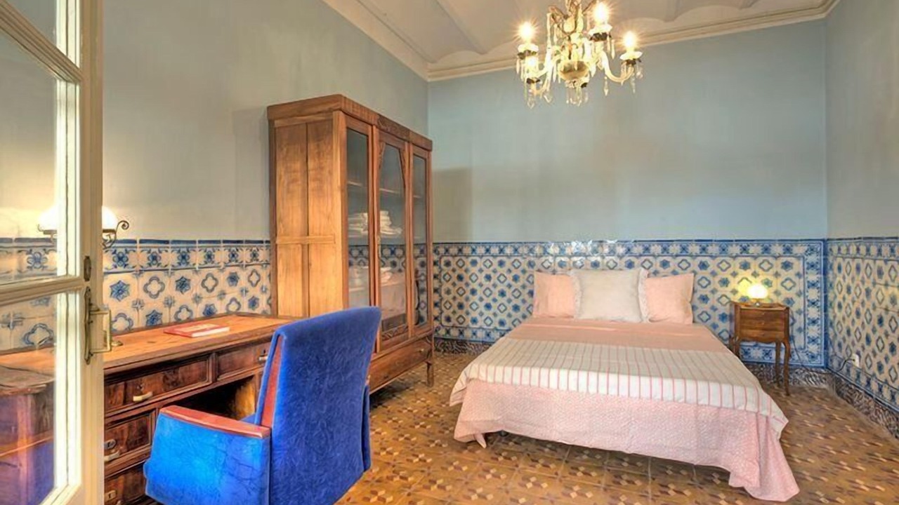 Photo of Bedroom in Lisbon Old Town