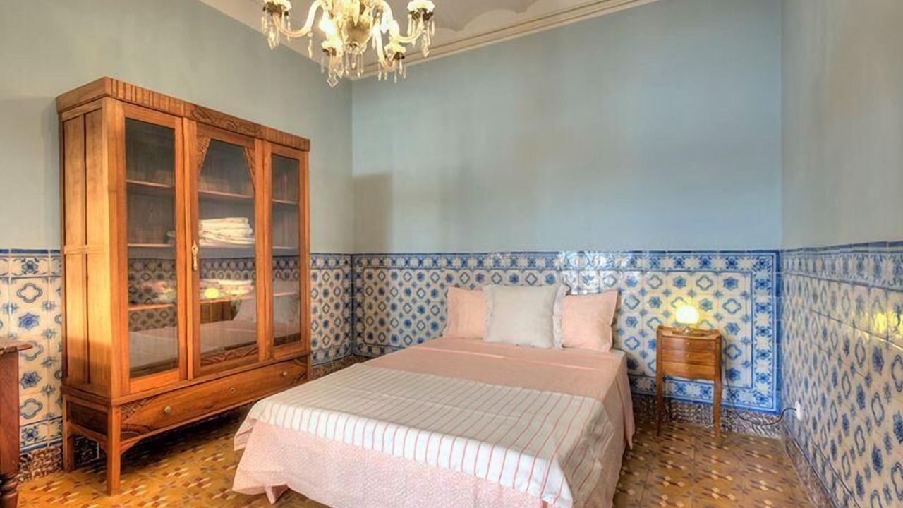 Photo of Bedroom in Lisbon Old Town