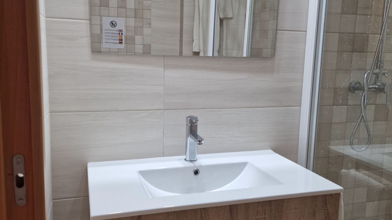 Photo of Bathroom in Alporchinhos