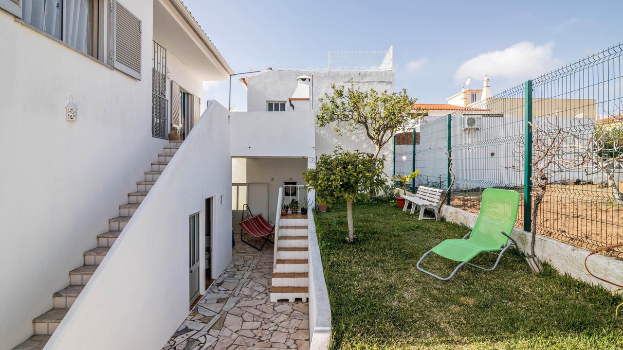 Photo of Outdoor in Pera