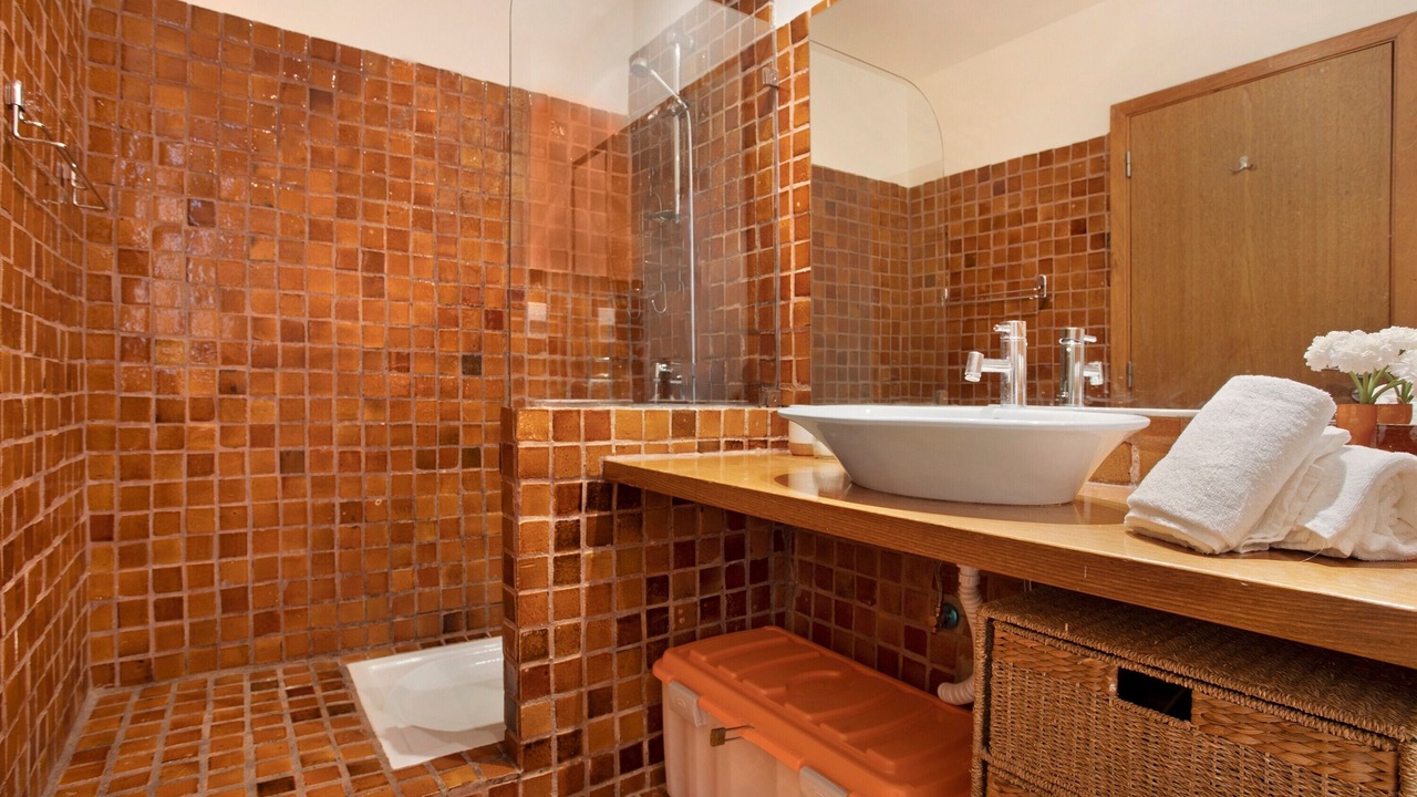Photo of Bathroom in Alcantarilha